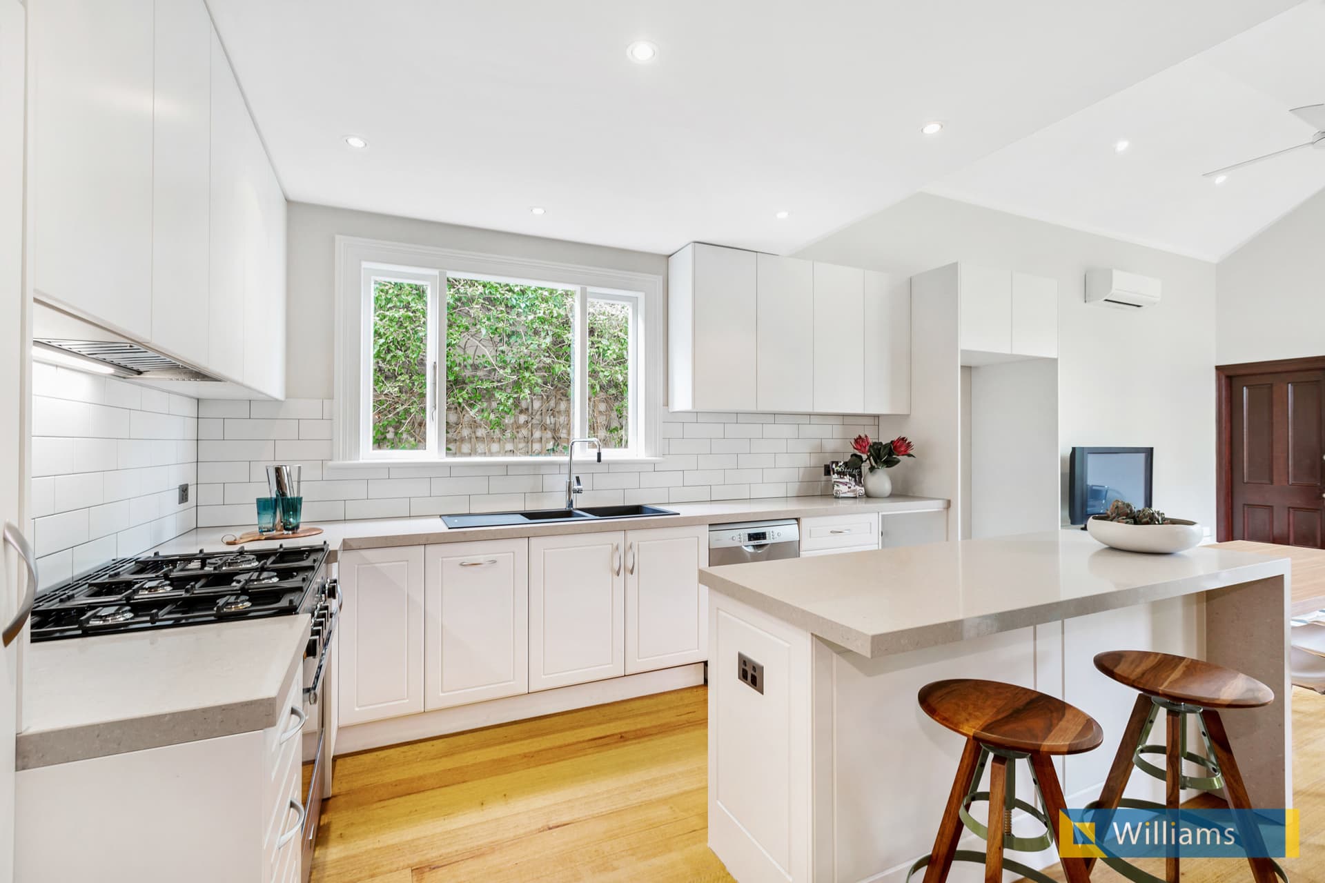 9 Crawford Street, Newport - Thumbnail 5