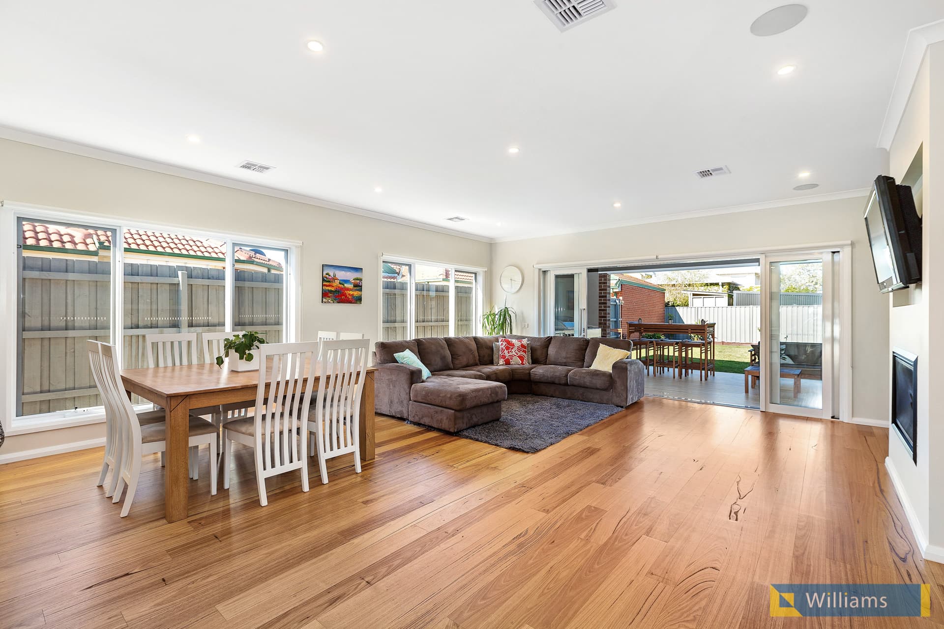 28 Bradley Street, Newport - Thumbnail 7