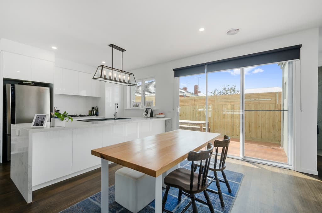 36 Alma Terrace, Newport - Thumbnail 3