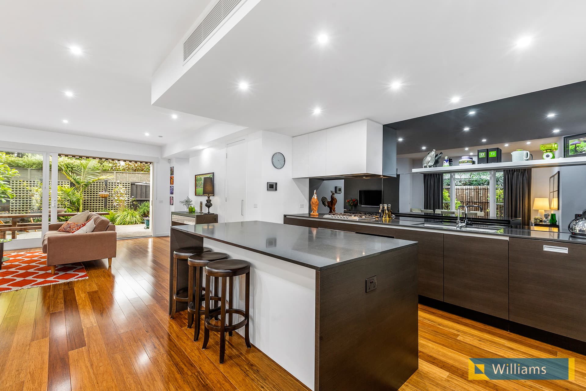 35 Tobruk Crescent, Williamstown - Thumbnail 5