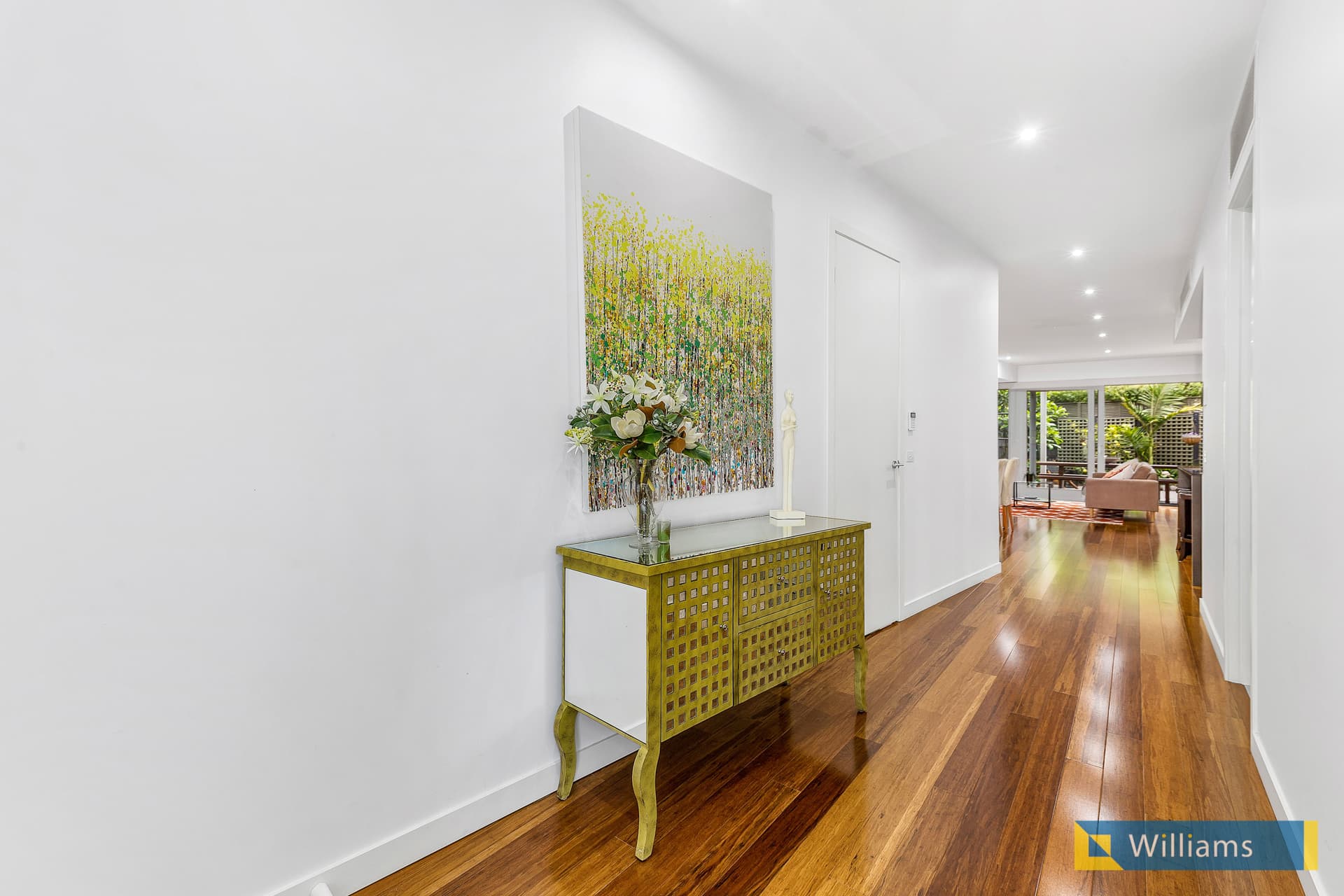 35 Tobruk Crescent, Williamstown - Thumbnail 3