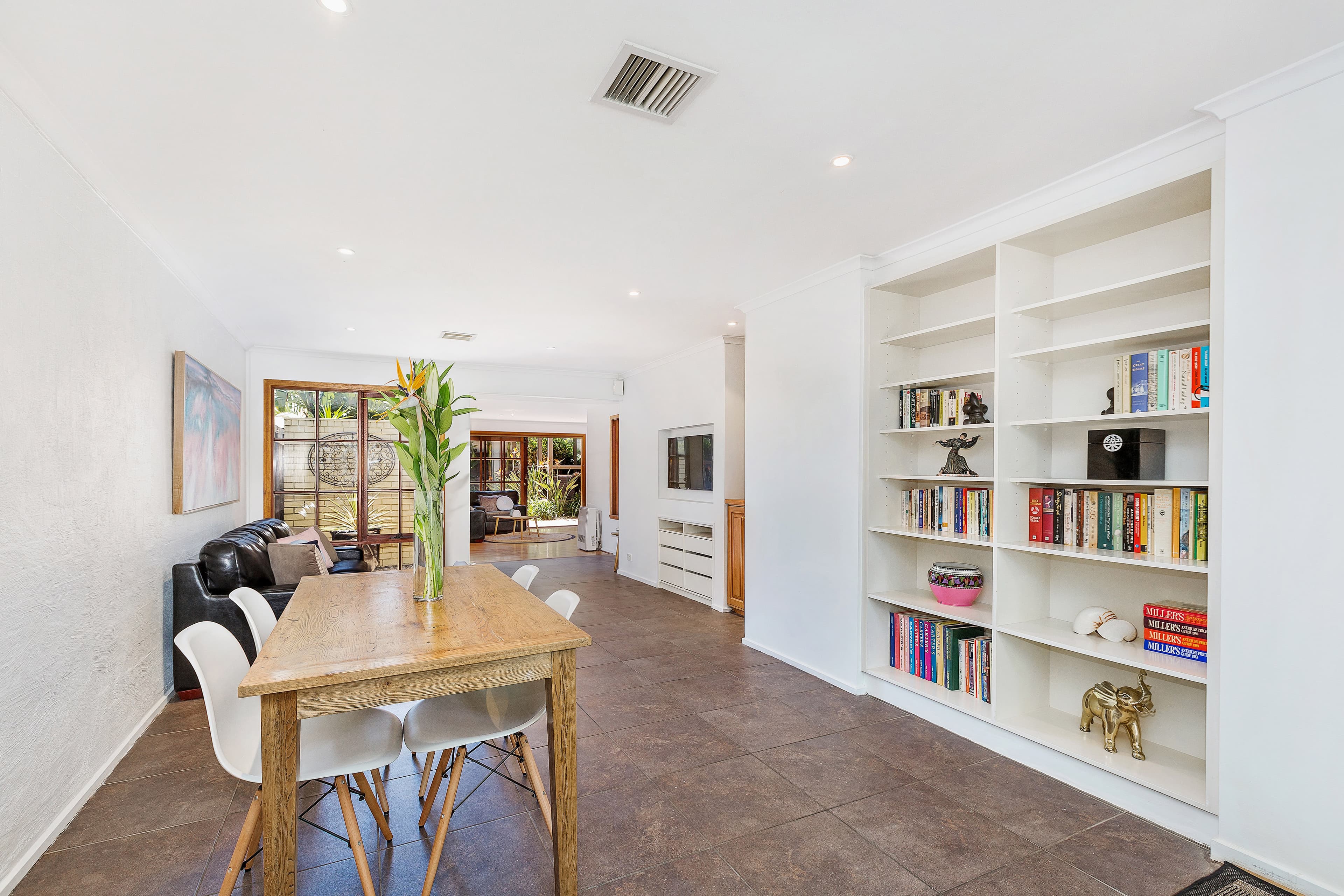 124 Cecil Street, Williamstown - Thumbnail 4