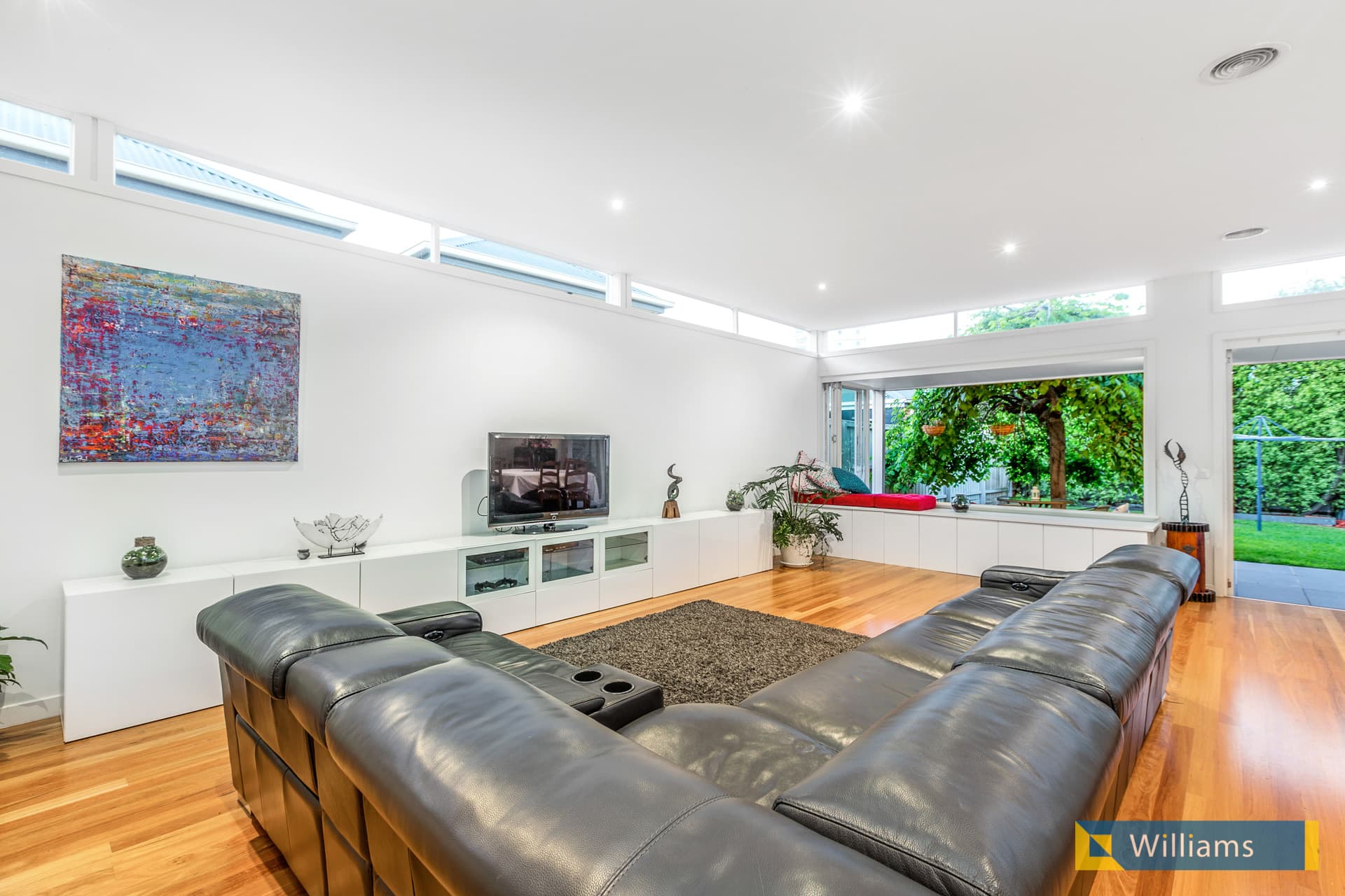 12 Osborne Street, Williamstown - Thumbnail 5