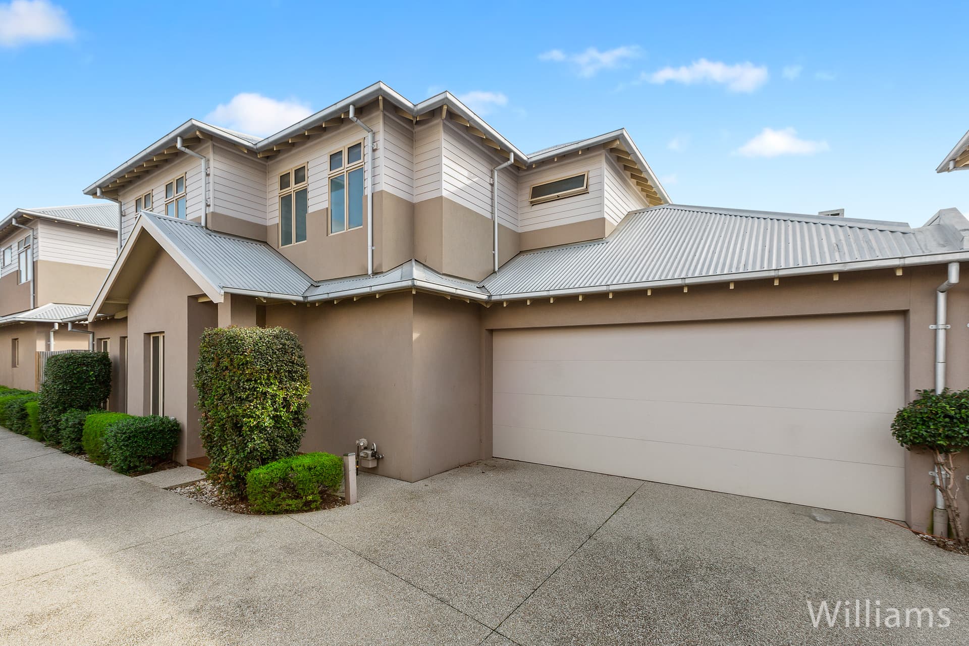 2/160 Aitken Street, Williamstown - Thumbnail 2