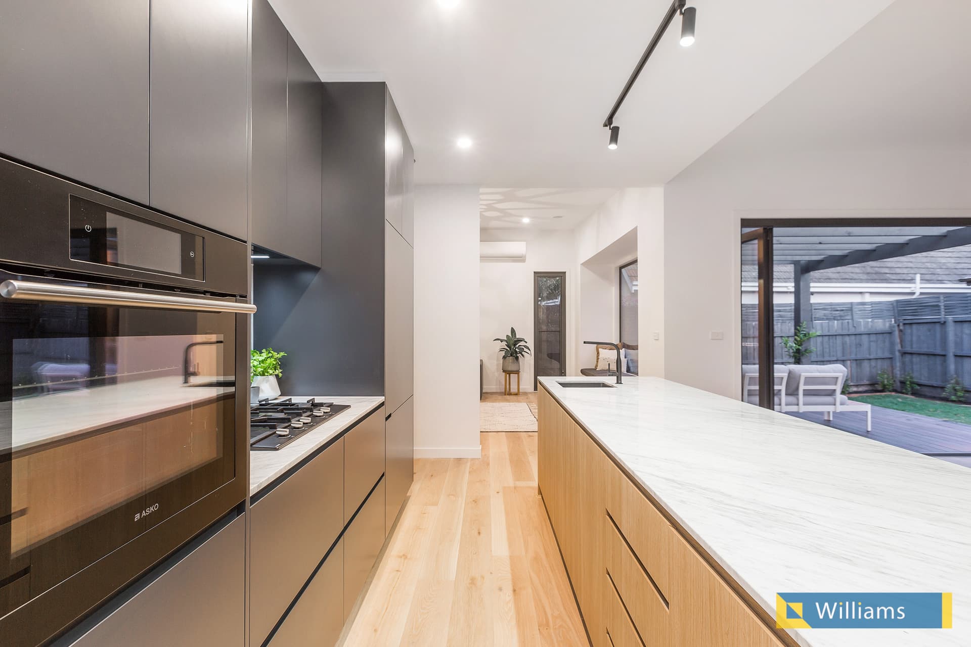 3 Myrtle Street, Williamstown - Thumbnail 8