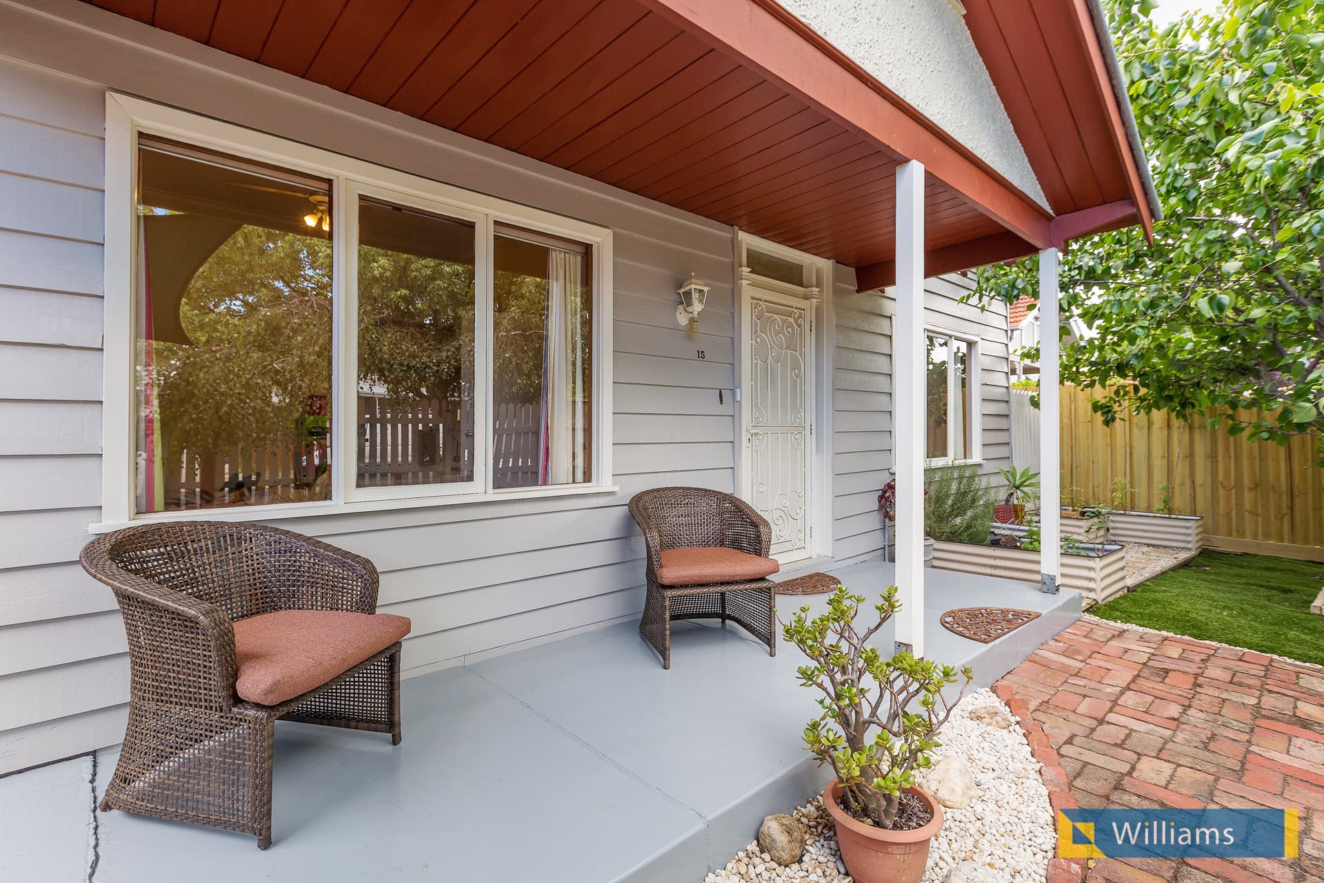15 Steele Street, Newport - Thumbnail 2