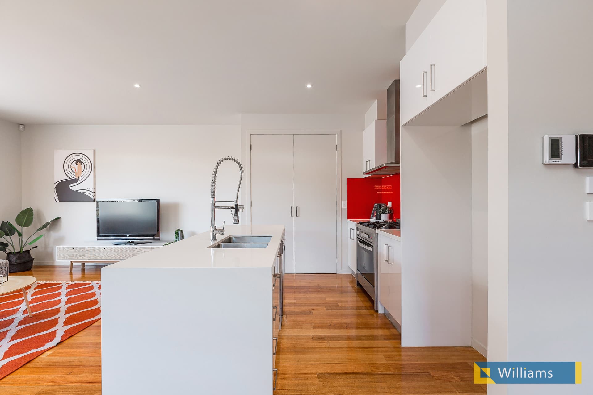 27 Elizabeth Street, NEWPORT VIC, Newport - Thumbnail 2