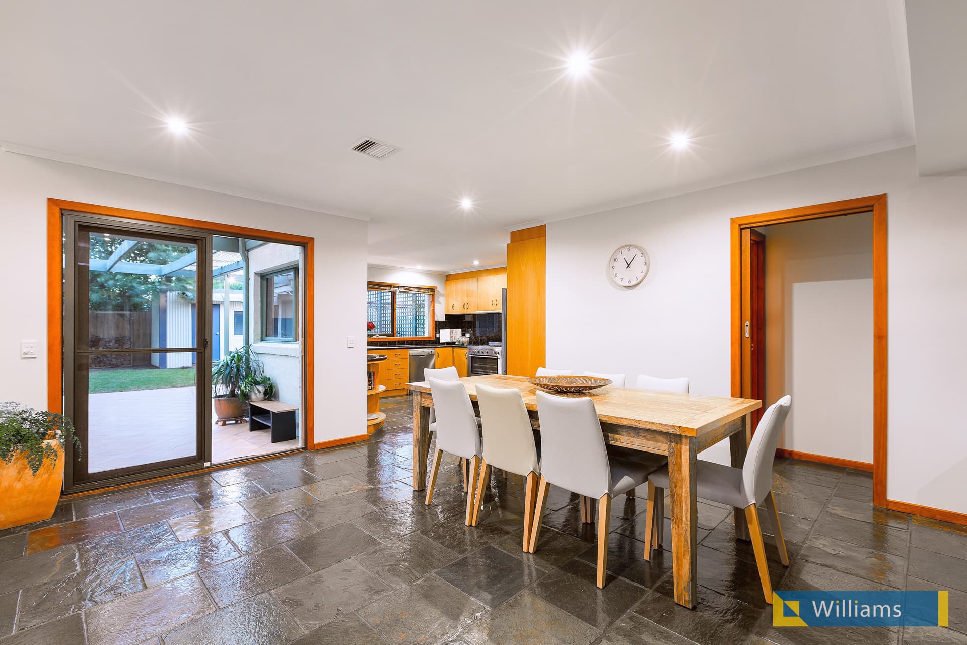 1 Wattle Grove, Seaholme - Thumbnail 6