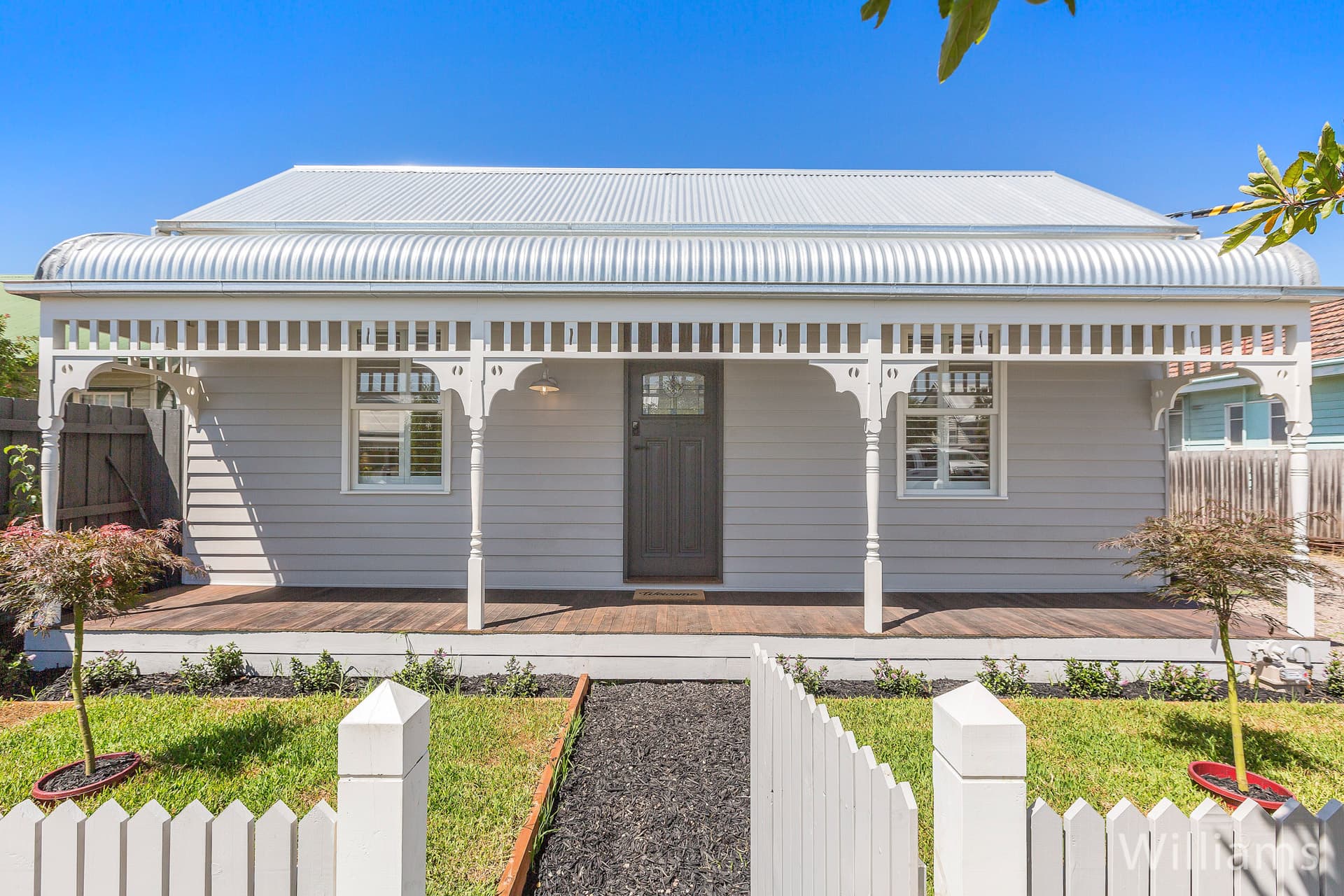 13 Farm Street, Newport - Image 1
