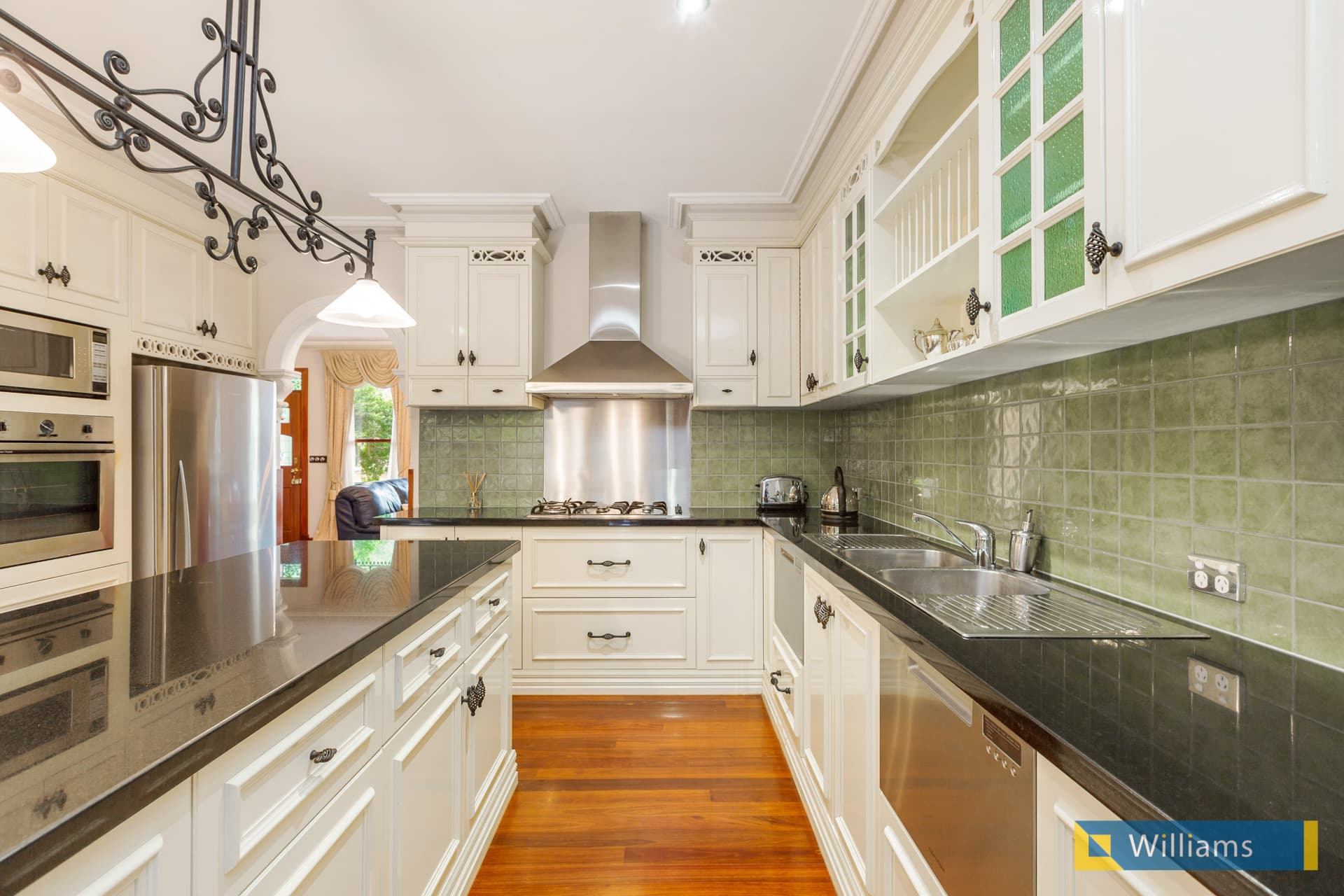 6 John Liston Drive, Newport - Thumbnail 6