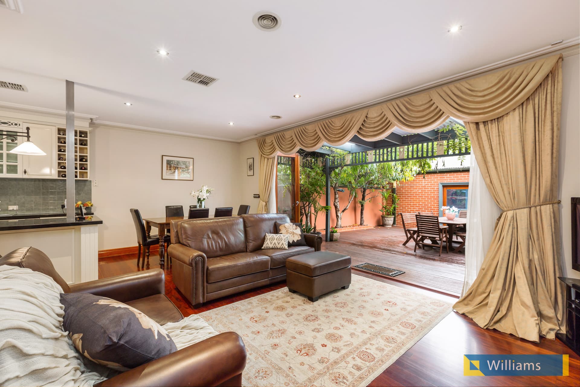 6 John Liston Drive, Newport - Thumbnail 8