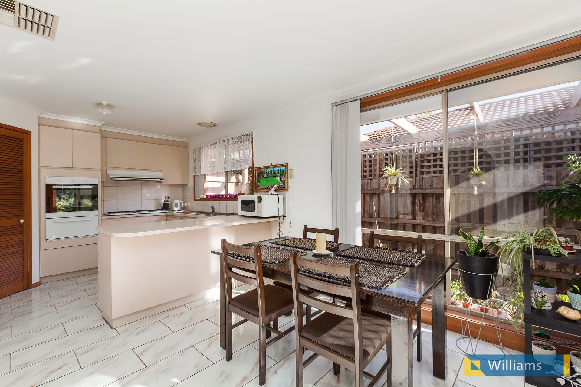 13 Oxley Court, WYNDHAM VALE VIC, Wyndham Vale - Thumbnail 4