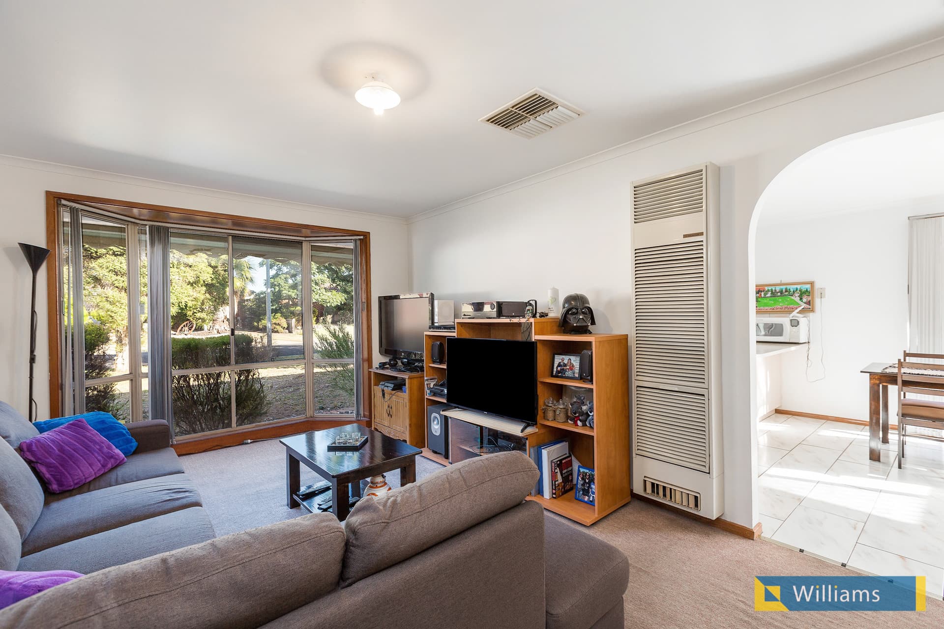 13 Oxley Court, WYNDHAM VALE VIC, Wyndham Vale - Thumbnail 3