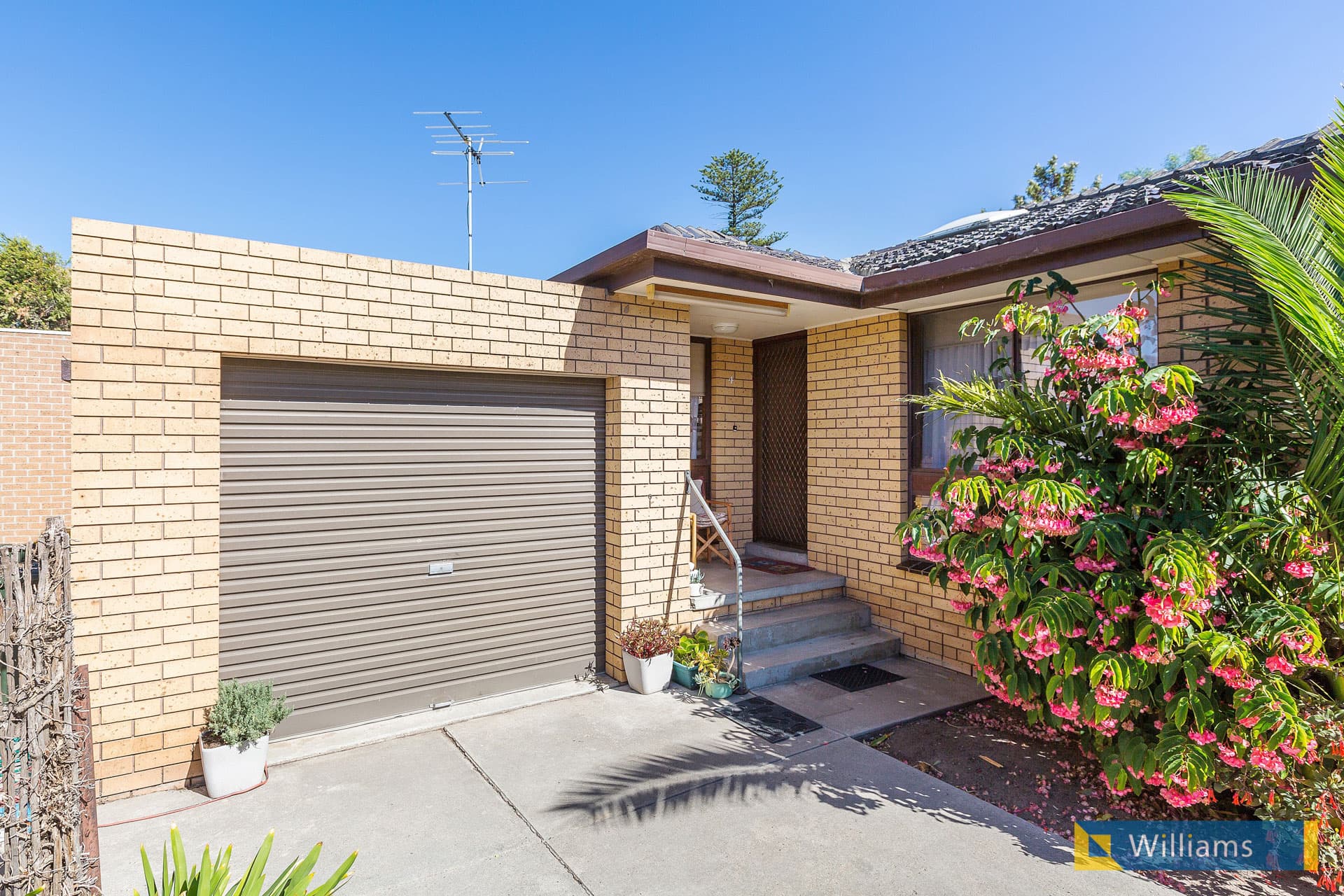 4/63 Melbourne Road, Williamstown - Thumbnail 2