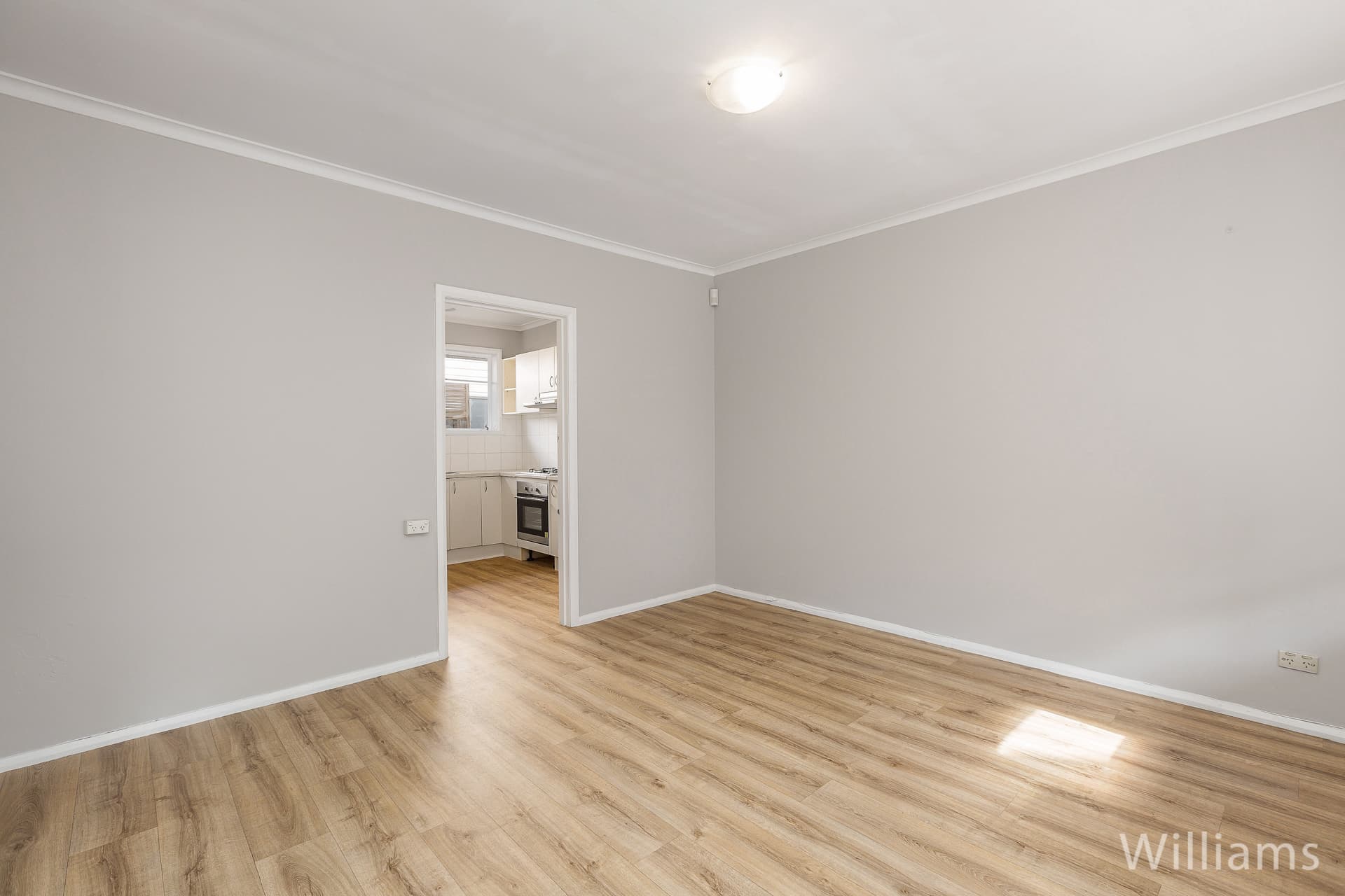 2/485 Melbourne Road, Newport - Thumbnail 3