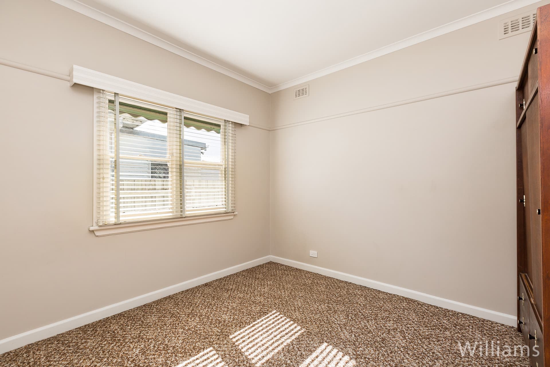 46 Charlotte Street, Newport - Thumbnail 7