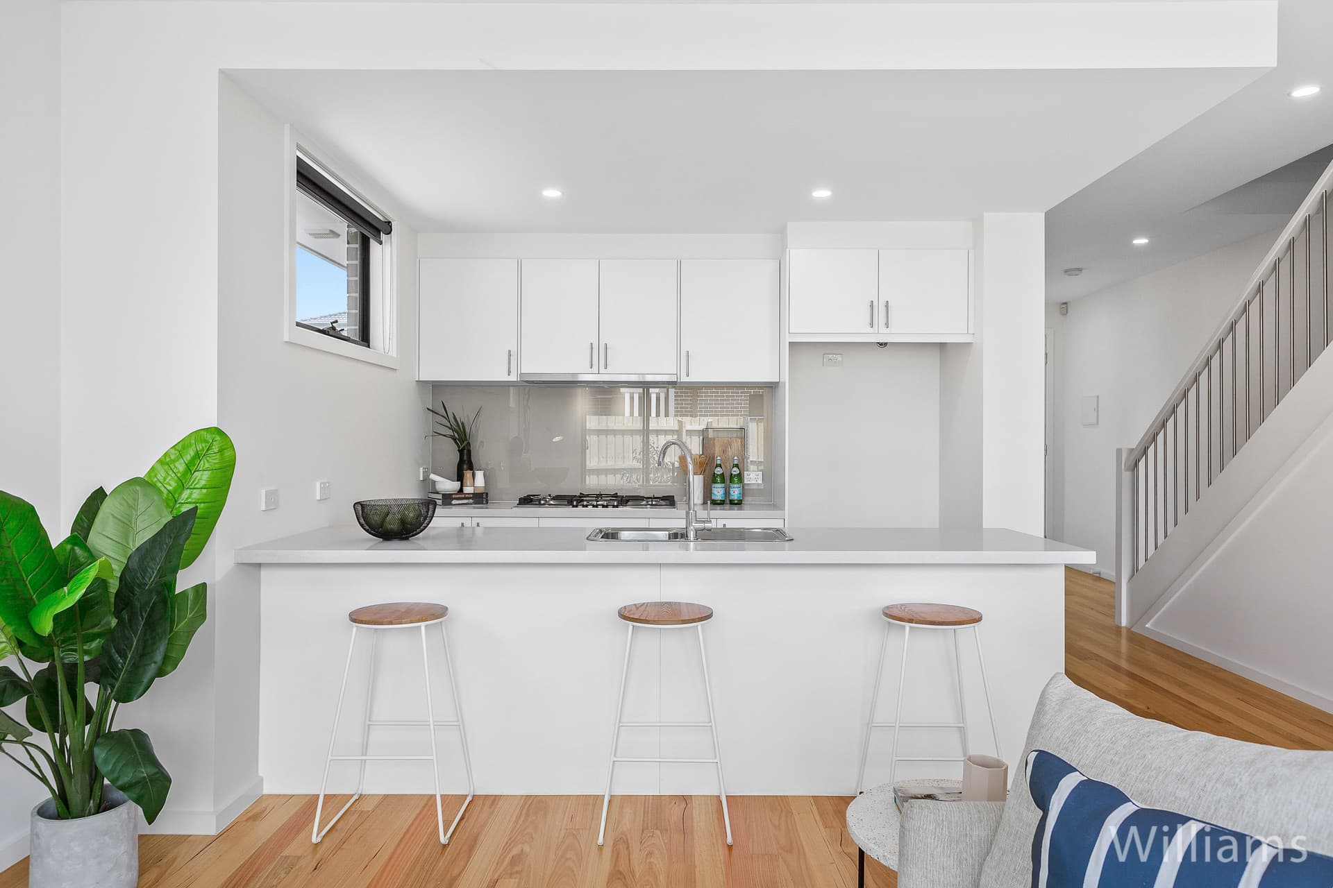 2/69 Watt Street, South Kingsville - Thumbnail 4