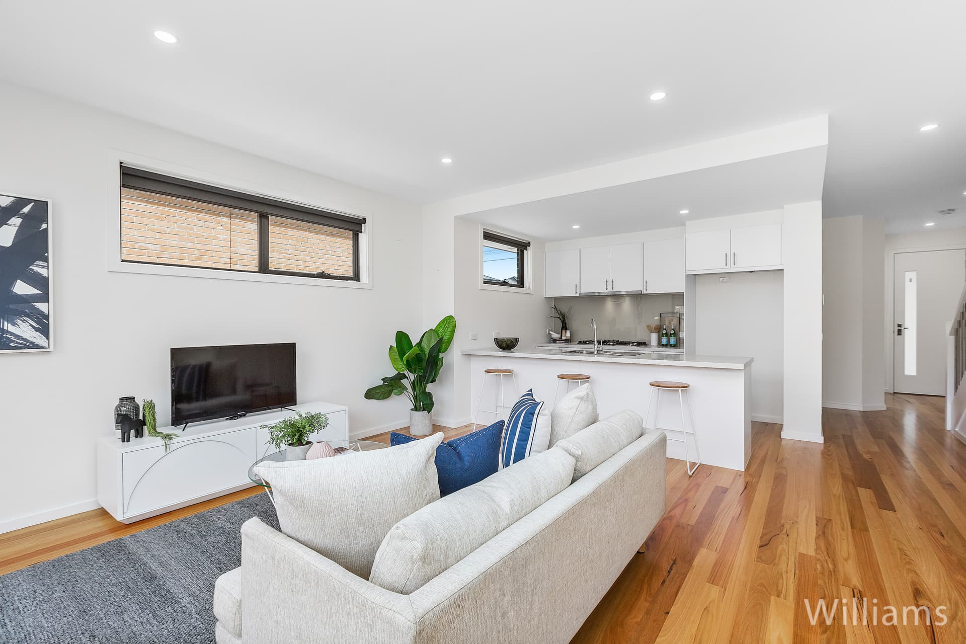 2/69 Watt Street, South Kingsville - Thumbnail 7
