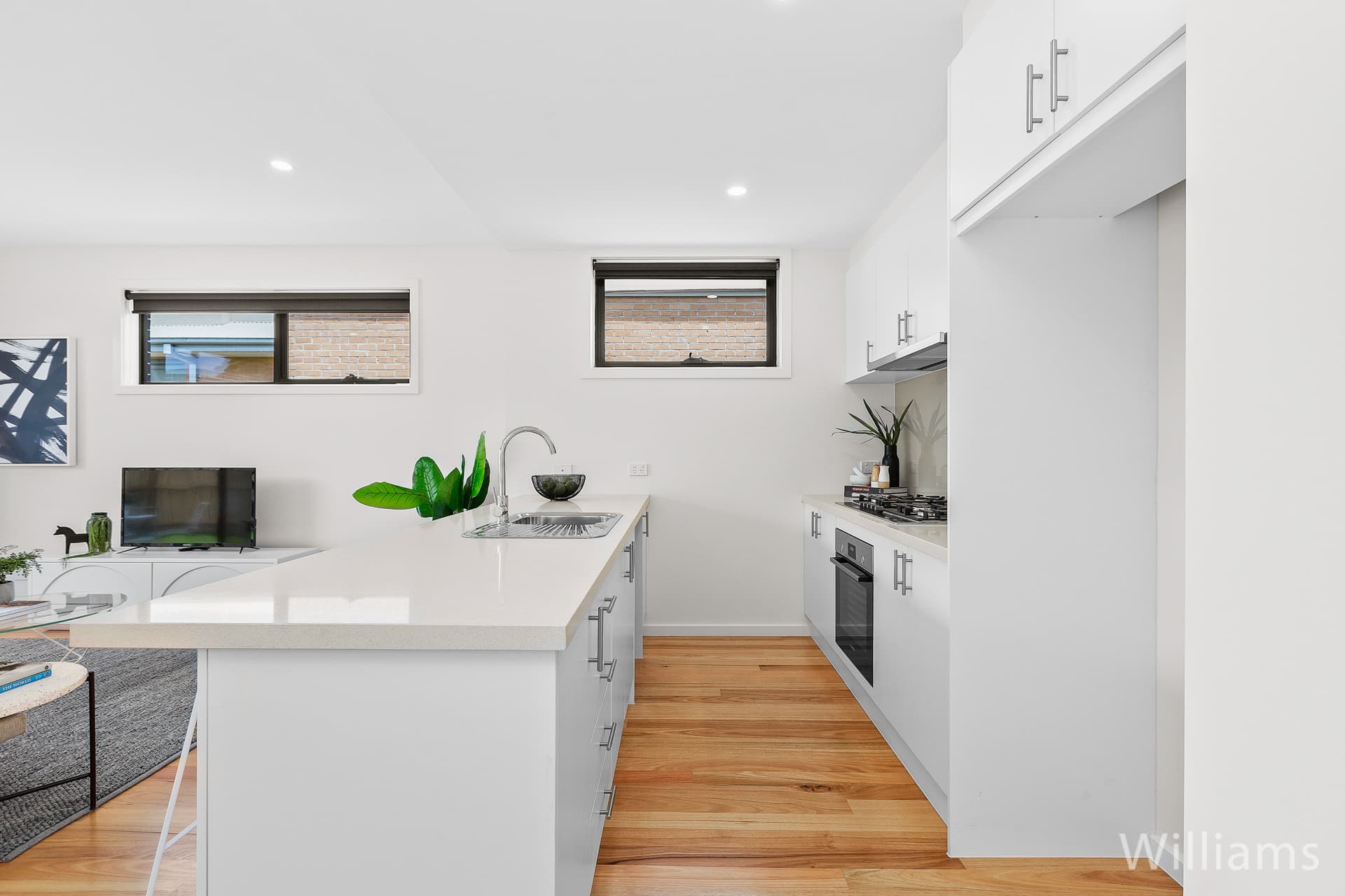 2/69 Watt Street, South Kingsville - Image 1