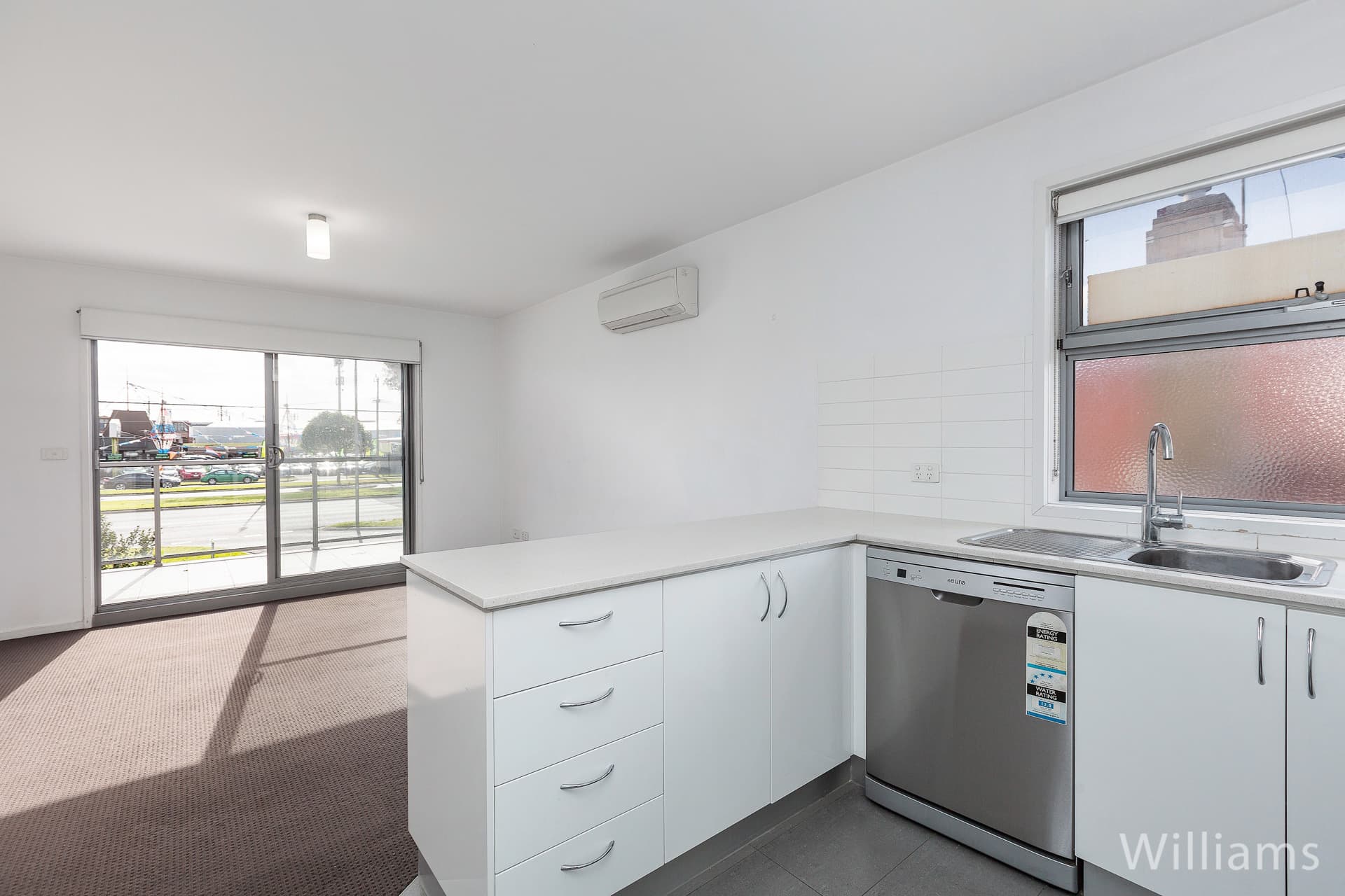 3/499 Geelong Road, Yarraville - Thumbnail 2