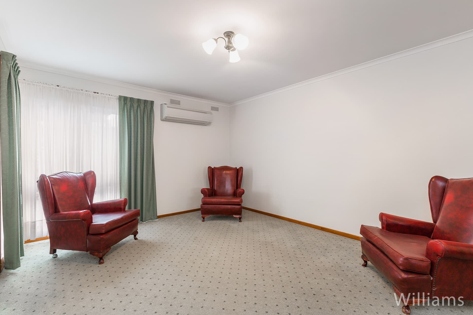 2/96 Railway Place, Williamstown - Image 1