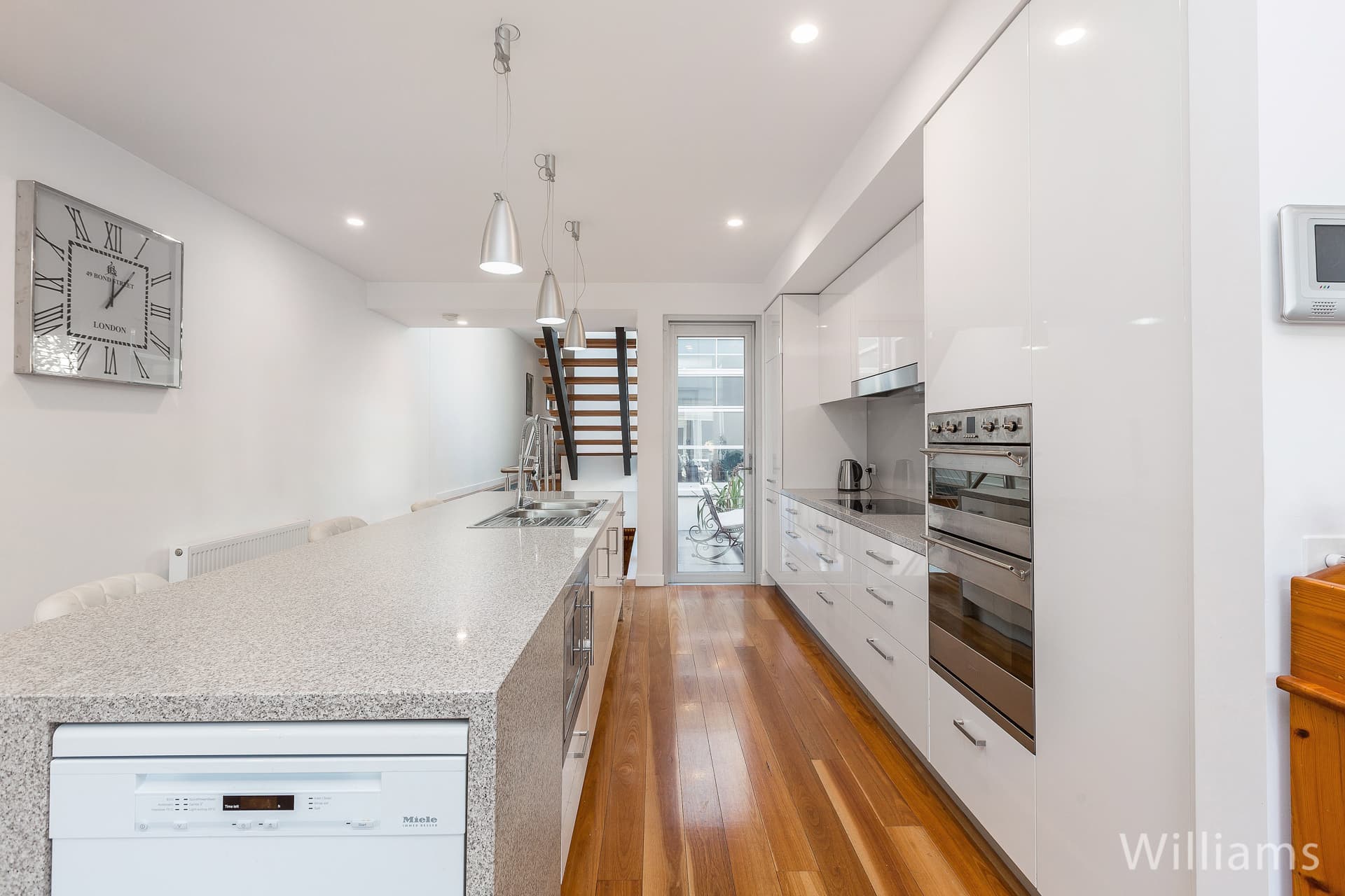47 Victoria Street, Williamstown - Thumbnail 4