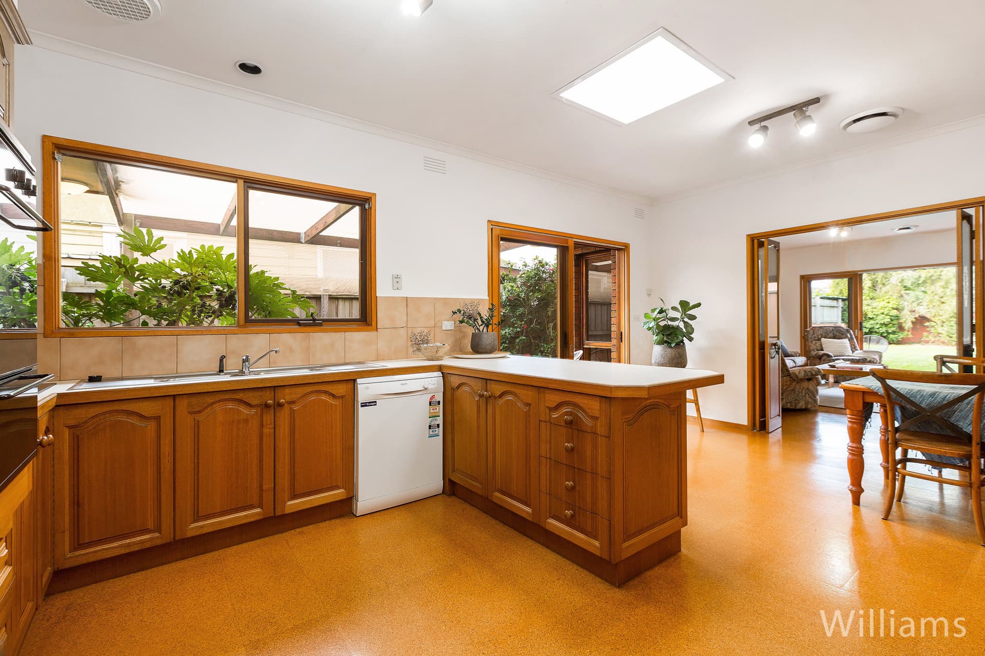 102 Bayview Street, Williamstown - Thumbnail 5
