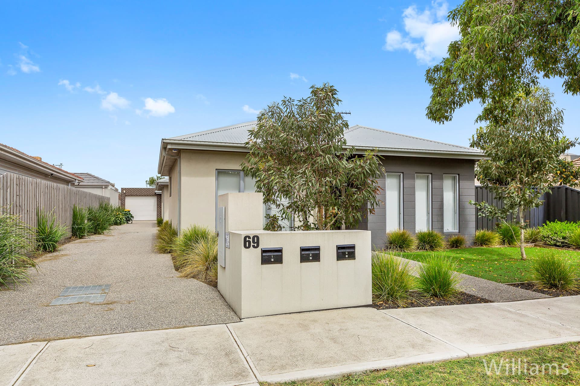 2/69 Corrigan Avenue, Brooklyn - Image 1