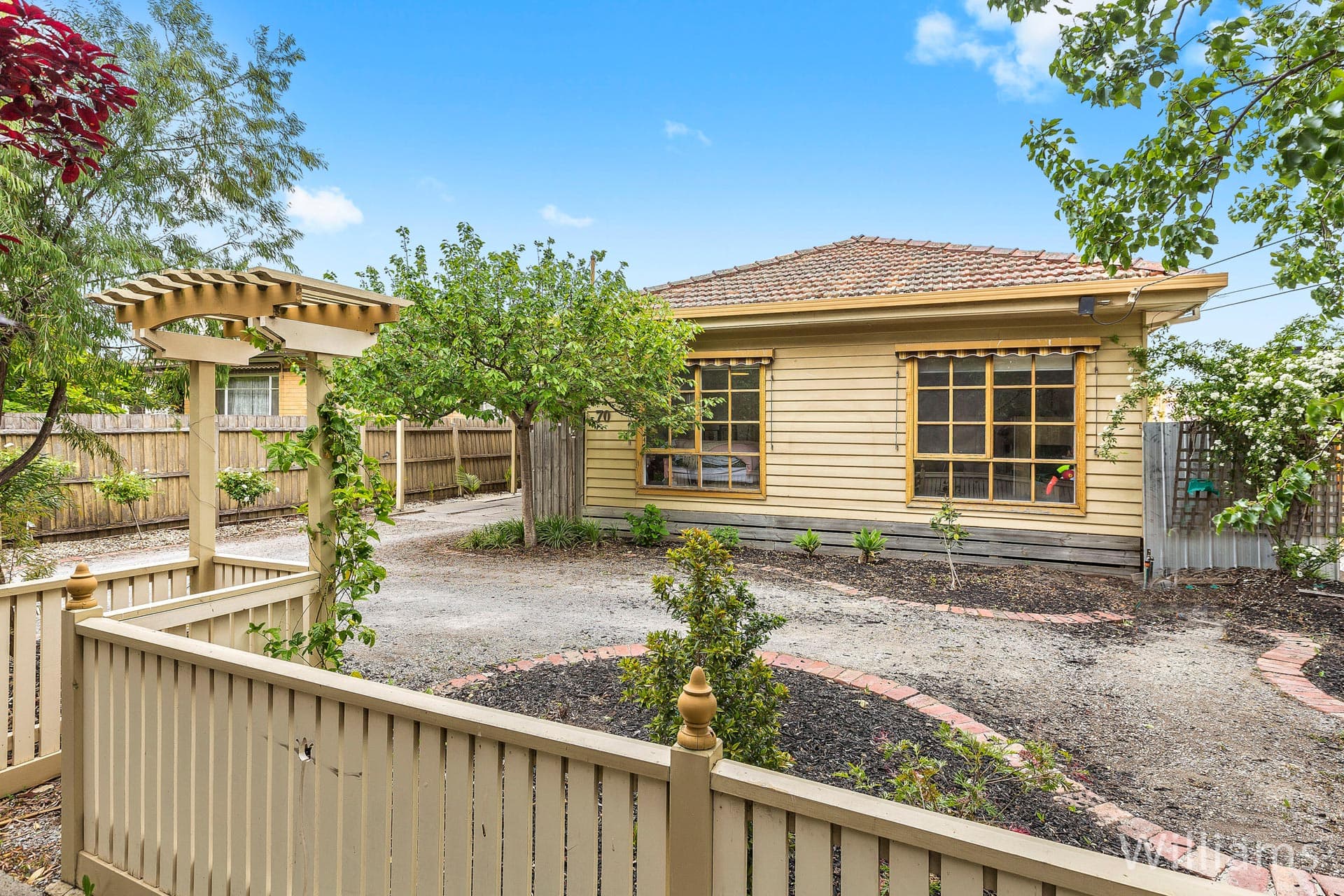 70 Florence Street, Williamstown - Thumbnail 2