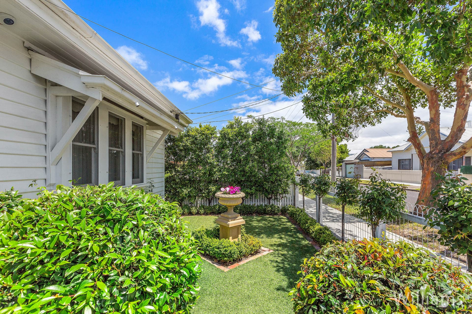 77 Agg Street, Newport - Thumbnail 2
