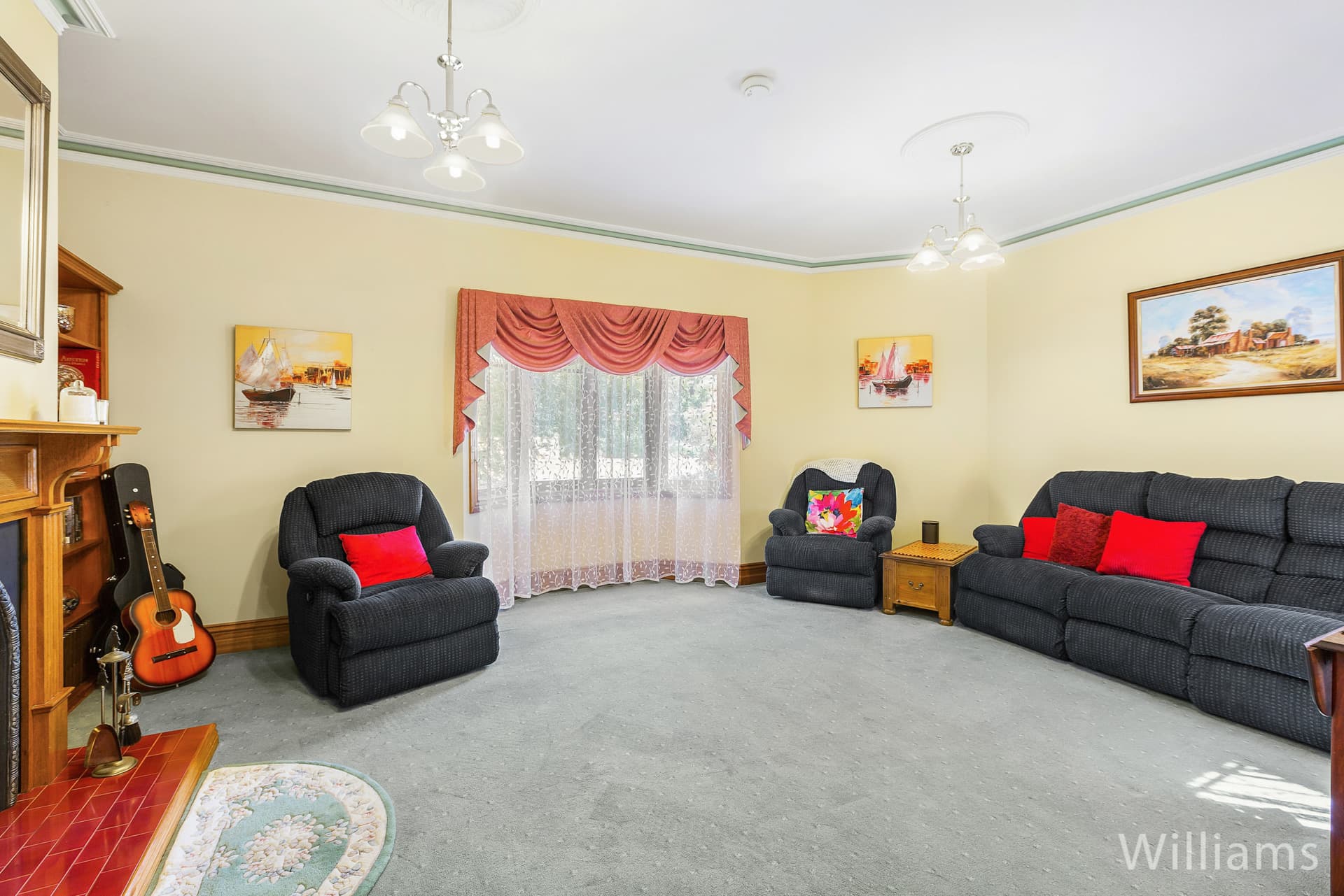 4 West Court, Williamstown - Thumbnail 5