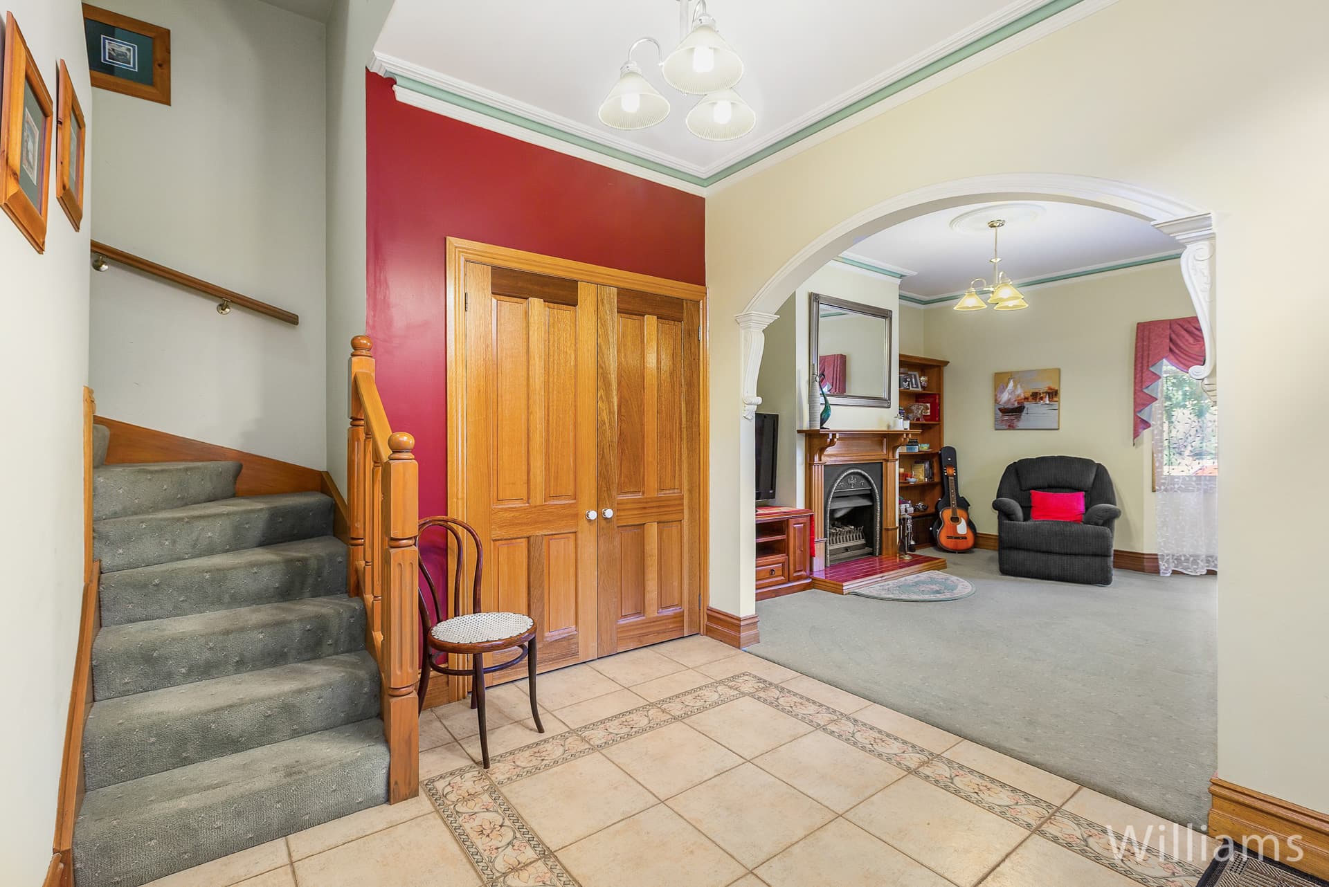 4 West Court, Williamstown - Thumbnail 4