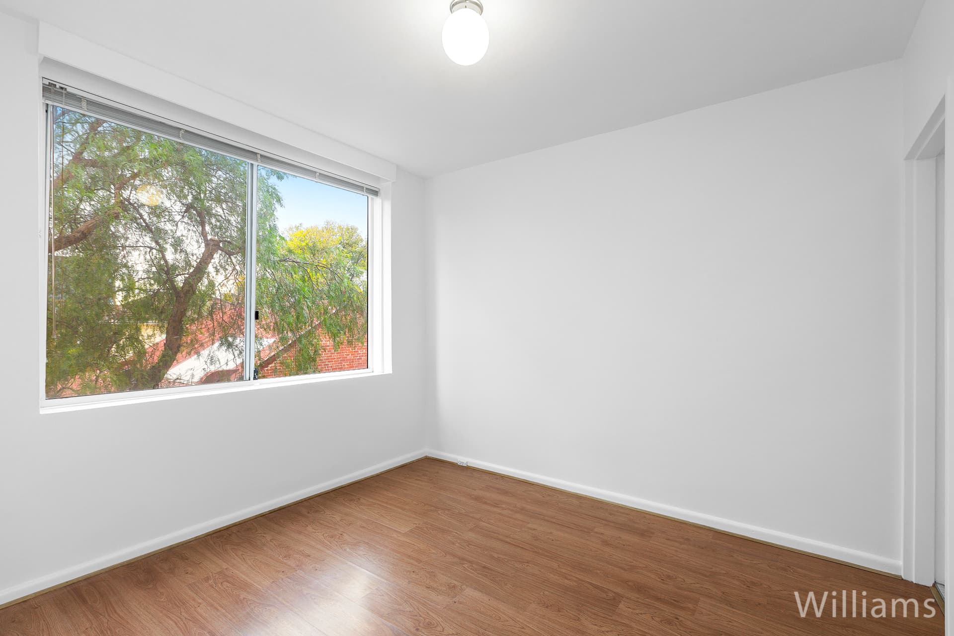 10/294 Nicholson Street, Seddon - Thumbnail 5