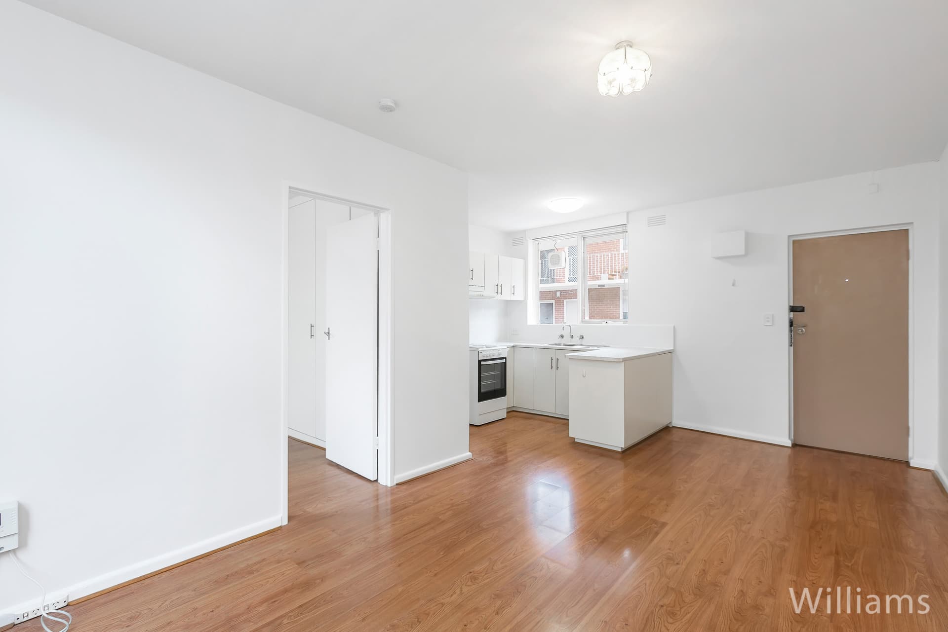 10/294 Nicholson Street, Seddon - Thumbnail 4