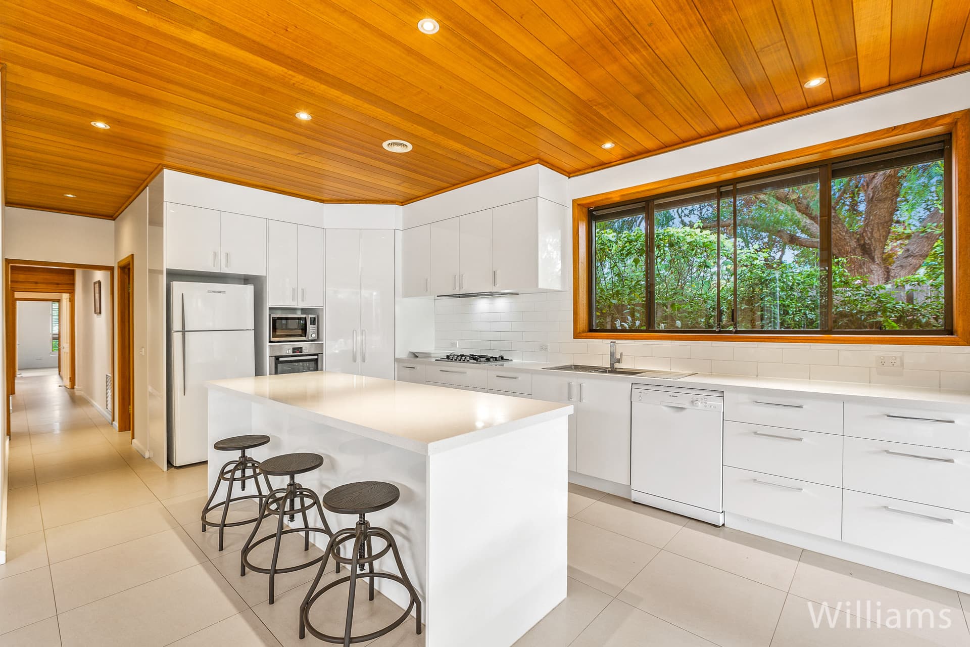 11 Steele Street, Newport - Thumbnail 4