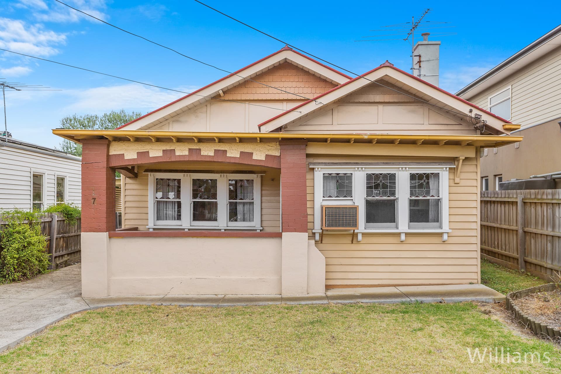 7 Schutt Street, Newport - Thumbnail 2