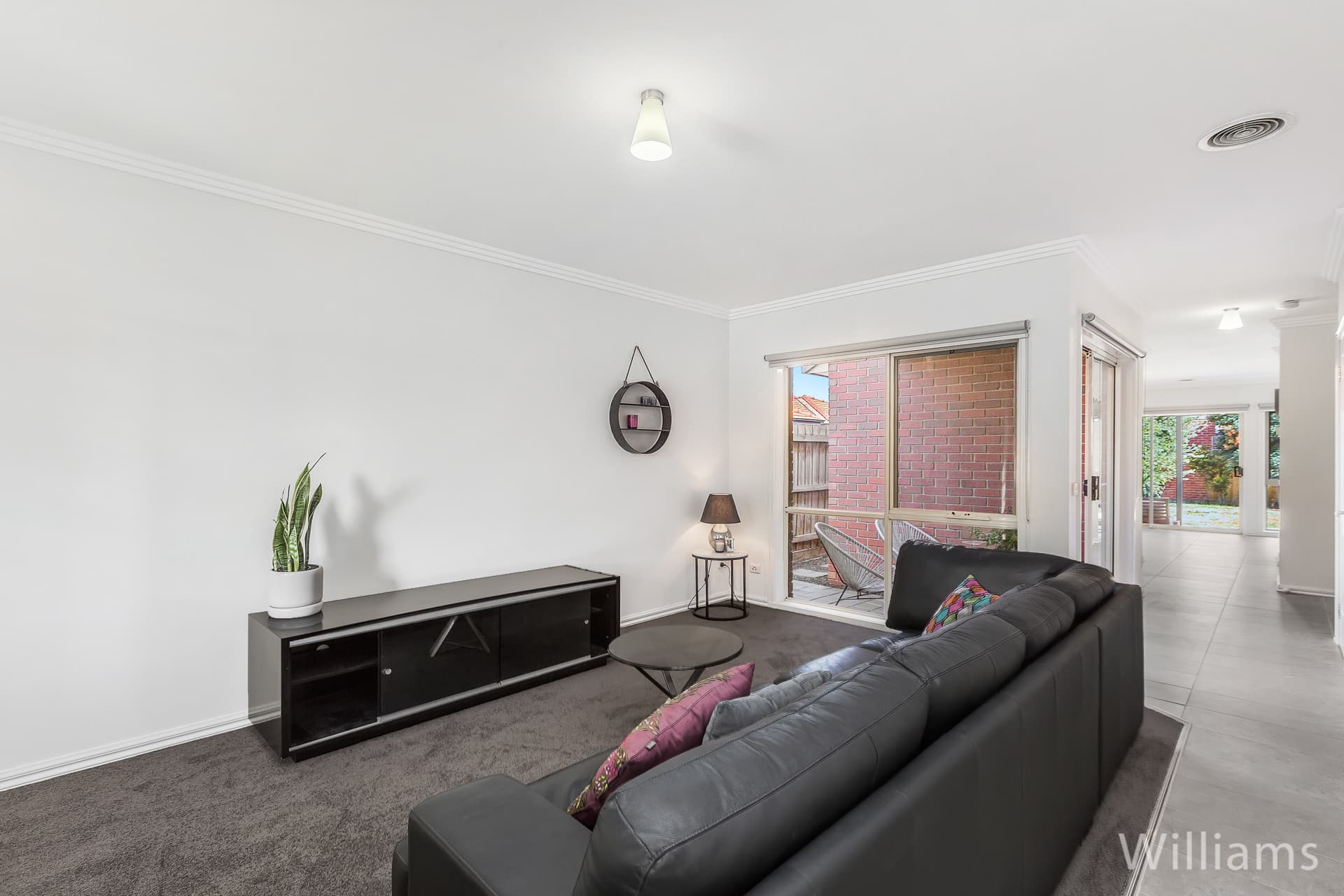 92 Saltley Street, South Kingsville - Thumbnail 2