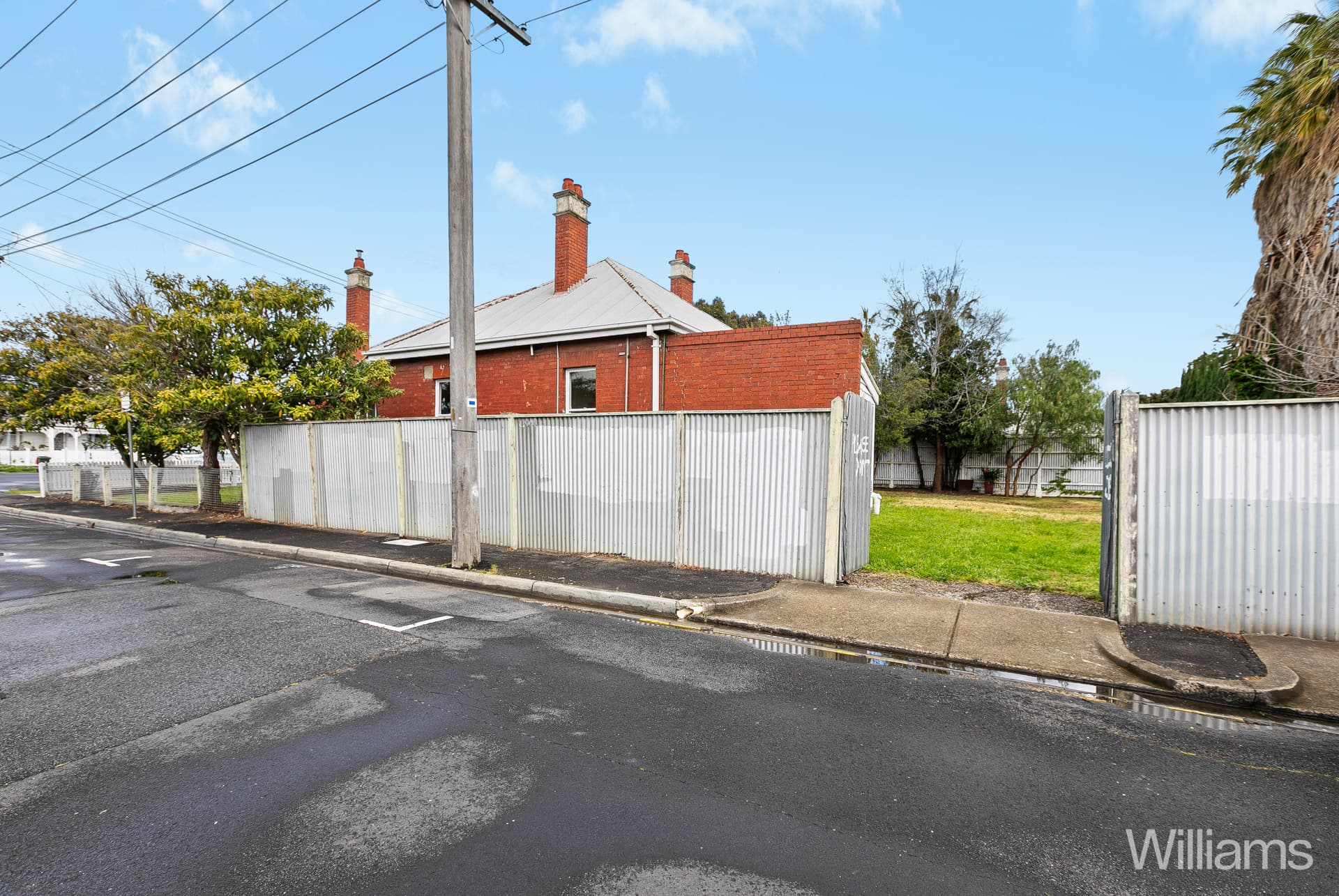 8 Thompson Street, Williamstown - Thumbnail 3
