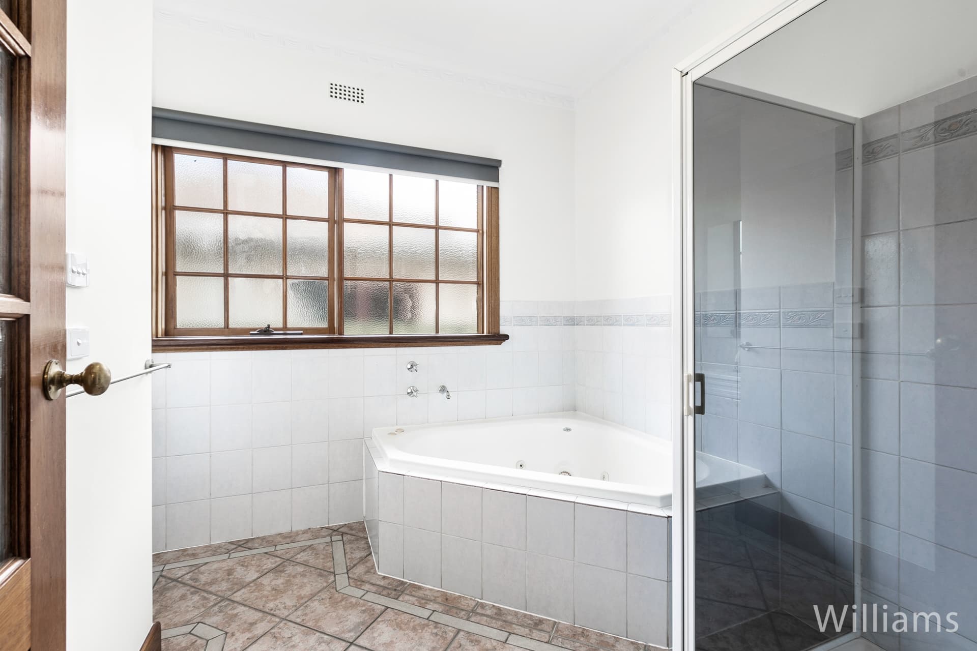9 Graham Street, Newport - Thumbnail 8