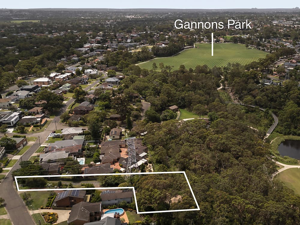44 Taffs Avenue, Lugarno - Thumbnail 2