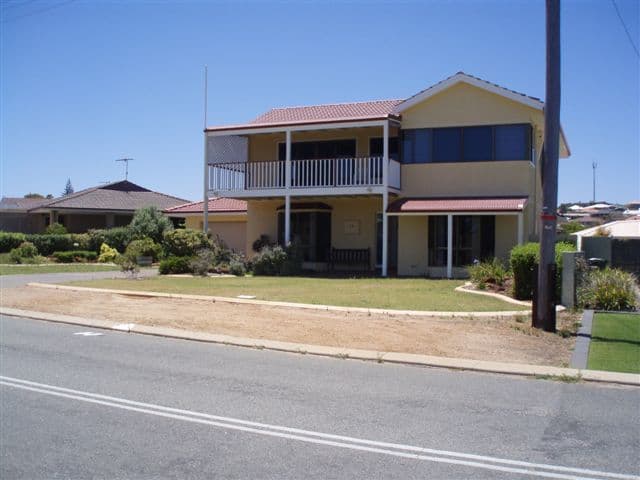 401/2 Galaup Street, Little Bay - Image 1