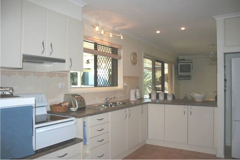 20 Strahan Street, Belmont QLD 4153, Belmont - Thumbnail 5