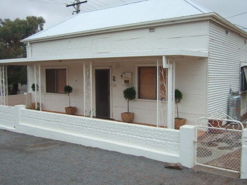 300 Piper Street, BROKEN HILL NSW 2880, Broken Hill - Image 1