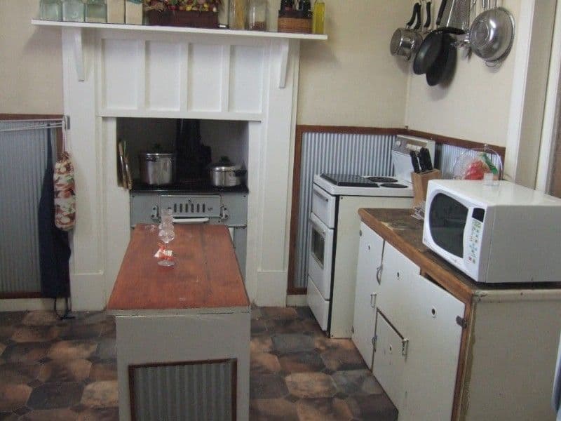 300 Piper Street, BROKEN HILL NSW 2880, Broken Hill - Thumbnail 5