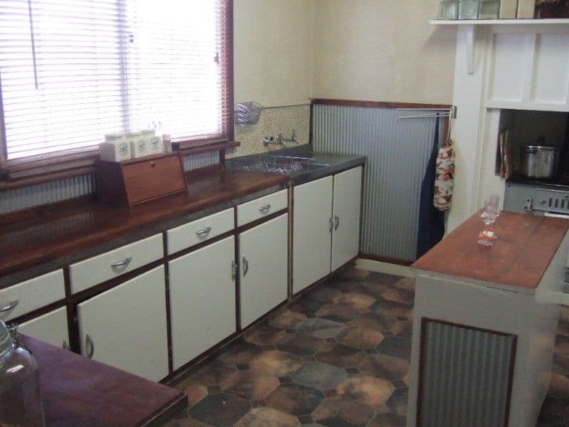 300 Piper Street, BROKEN HILL NSW 2880, Broken Hill - Thumbnail 6