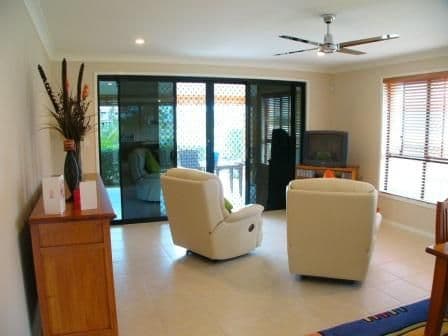 12 Williams Street, WAKERLEY QLD 4154, Wakerley - Thumbnail 4