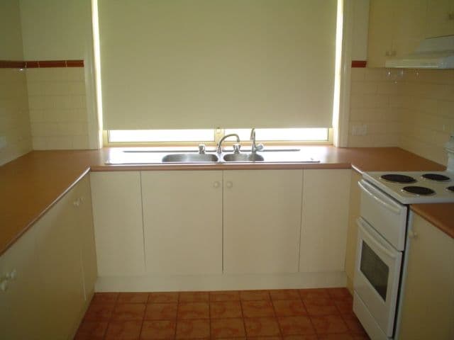 4 Globe Street, NARACOORTE SA 5271, Naracoorte - Thumbnail 3