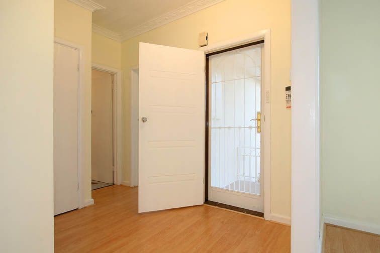 13 Evelyn Street, CLAYTON VIC 3168, Clayton - Thumbnail 2