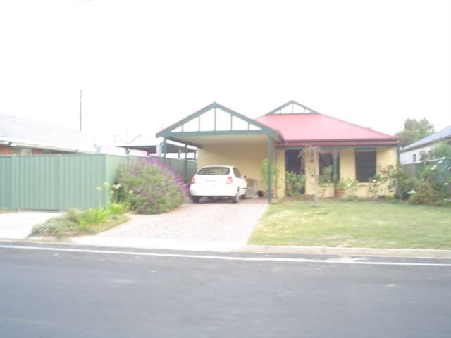 82 Park Terrace, NARACOORTE SA 5271, Naracoorte - Image 1