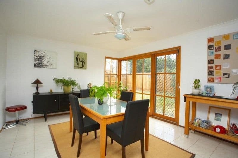 5 Walsingham Crescent, MELTON VIC 3337, Melton - Thumbnail 4